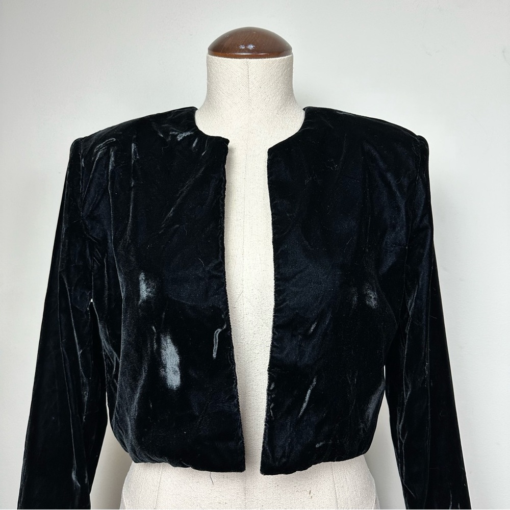 Scott McClintock Black Velvet Cropped Open Front Blazer